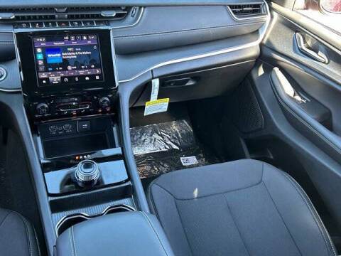 2026 Jeep Grand Cherokee Laredo X