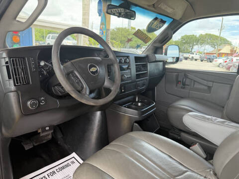 2017 Chevrolet Express 2500