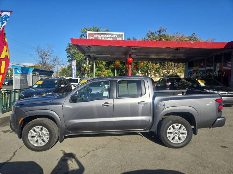 2022 Nissan Frontier SV