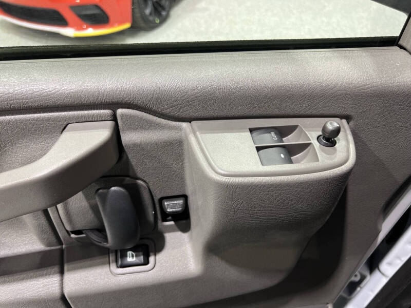 2024 Chevrolet Express 2500