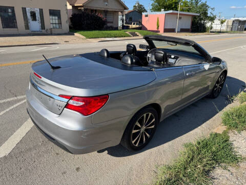 2013 Chrysler 200 S