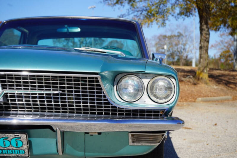 1964 Ford Thunderbird