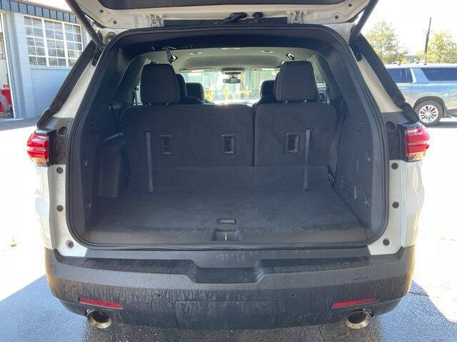 2022 Chevrolet Traverse LT Cloth