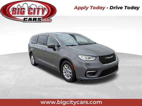 2023 Chrysler Pacifica Touring L
