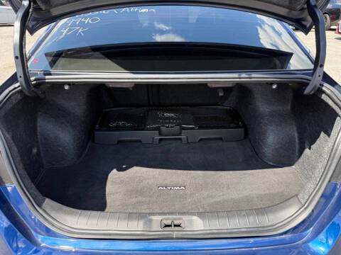 2024 Nissan Altima 2.5 SR