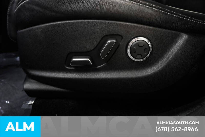 2023 Genesis GV70 2.5T Standard