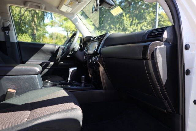 2024 Toyota 4Runner TRD Off-Road