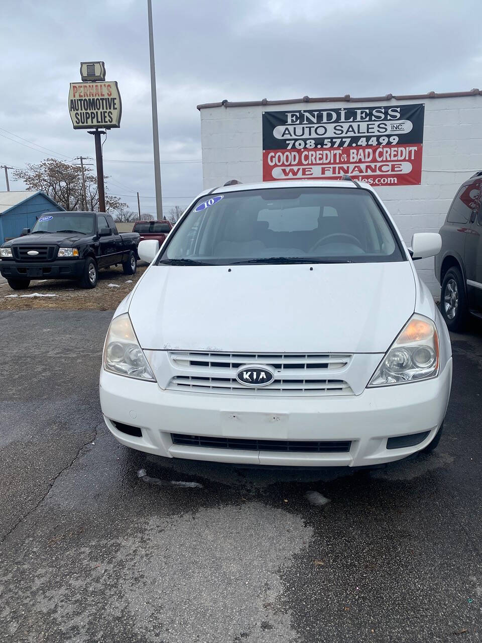 2010 Kia Sedona for sale at Endless auto in Blue Island, IL