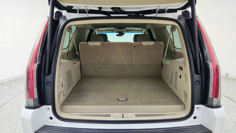 2018 Cadillac Escalade ESV Premium Luxury