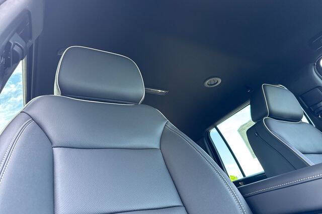 2025 GMC Yukon XL Elevation