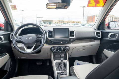 2022 Hyundai Venue SEL