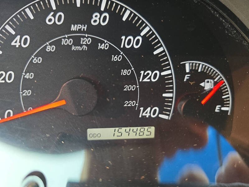 2005 Toyota Camry LE