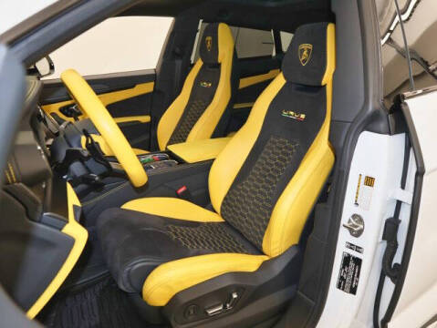 2022 Lamborghini Urus