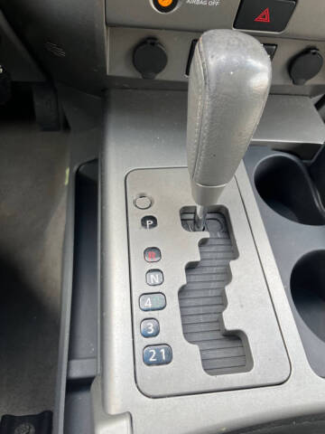 2005 Nissan Titan XE