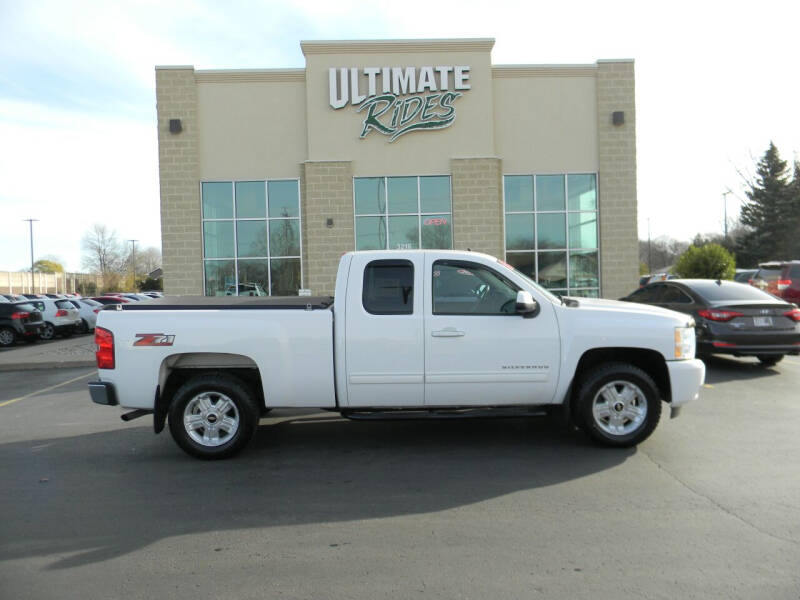 2011 Chevrolet Silverado 1500 for sale at Ultimate Rides in Appleton WI