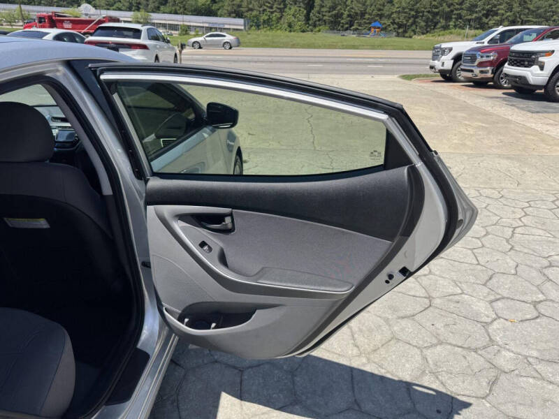2015 Hyundai Elantra SE