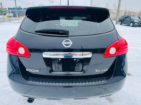 2013 Nissan Rogue SV w/SL Package