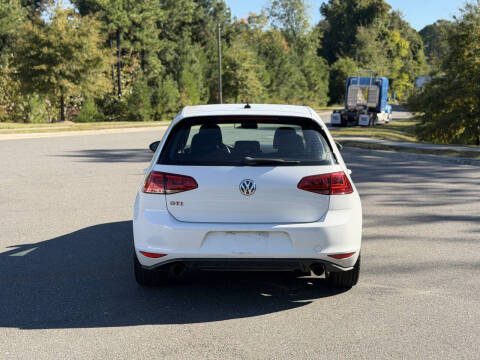 2017 Volkswagen Golf GTI SE