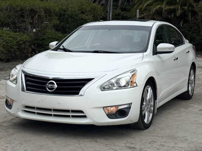 2013 Nissan Altima 3.5 SL CVT's photo