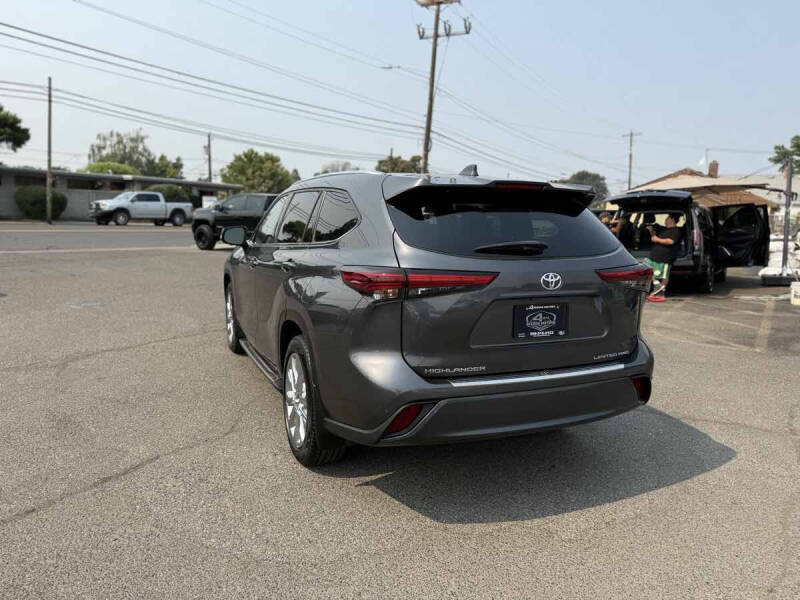 2023 Toyota Highlander Limited