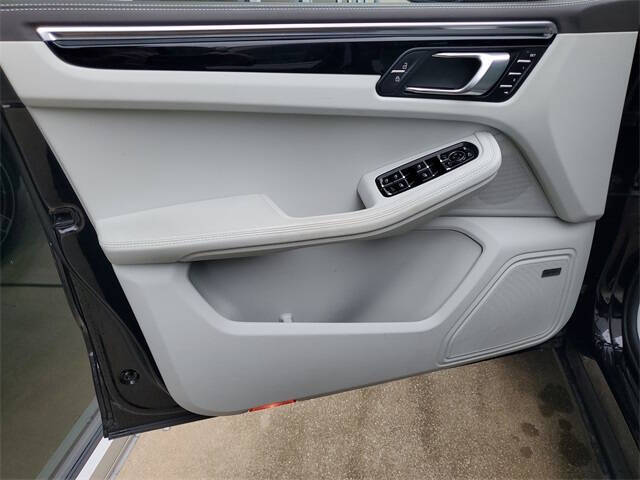 2020 Porsche Macan S