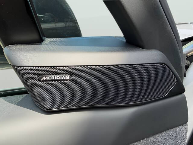2025 Land Rover Range Rover Sport P360 SE