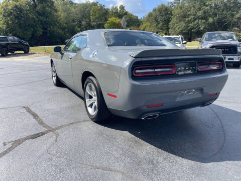 2019 Dodge Challenger SXT