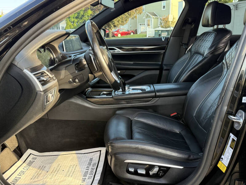 2017 BMW 7 Series 750i