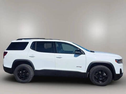 2023 GMC Acadia AT4