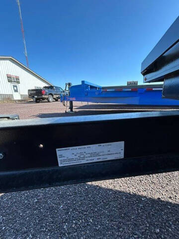2026 Apple 8.3 ft W X 20 ft L