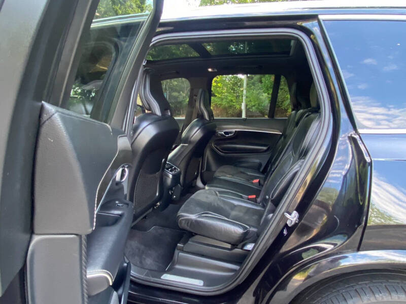 2019 Volvo XC90 T5 R-Design