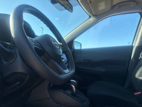 2023 Nissan Kicks S