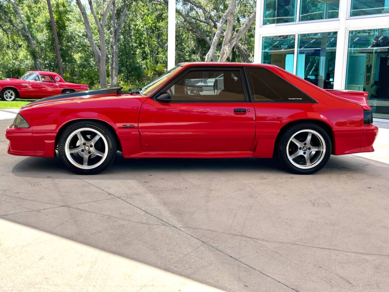 1989 Ford Mustang 11