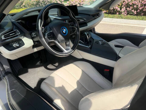 2016 BMW i8