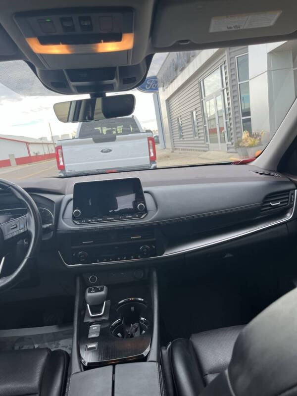 2023 Nissan Rogue SV