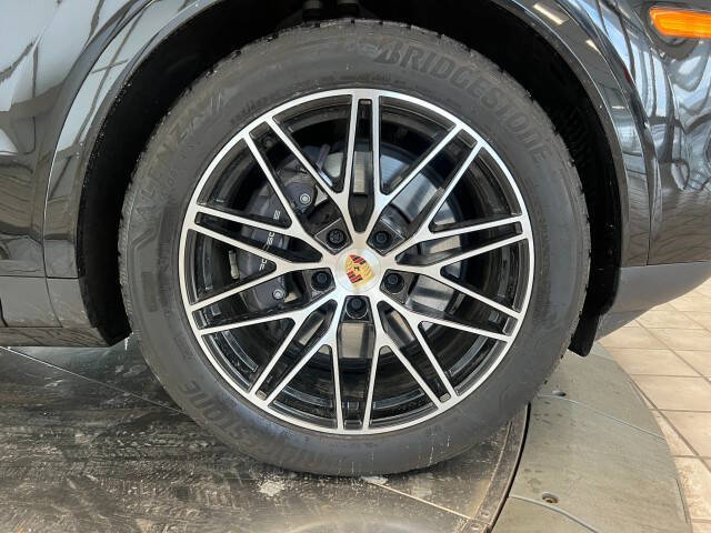 2024 Porsche Cayenne