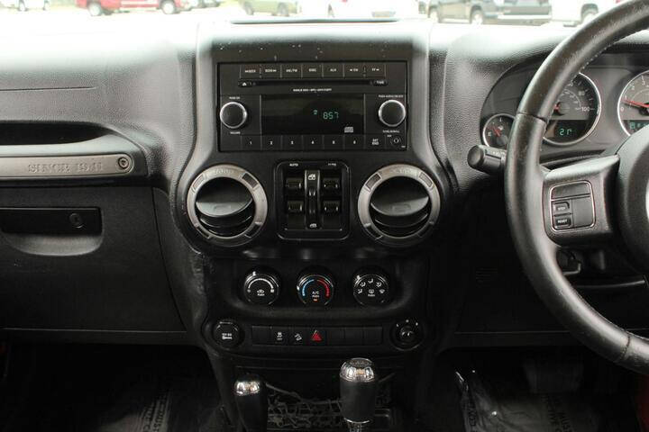 2013 Jeep Wrangler Unlimited Sport RHD