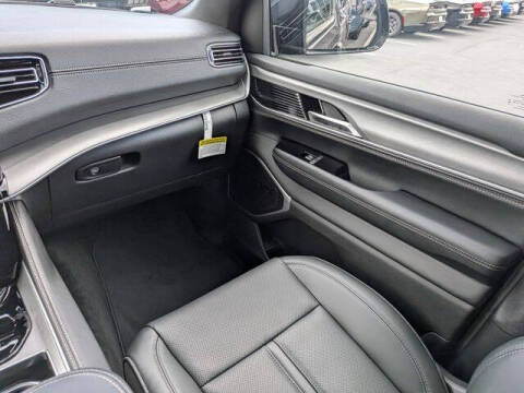 2026 Jeep Grand Wagoneer Upland