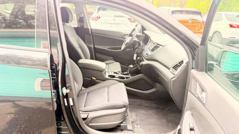2017 Hyundai Tucson SE
