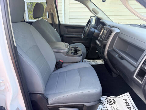 2017 RAM 1500 Express