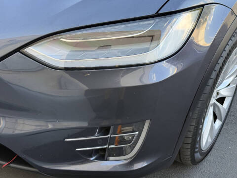 2020 Tesla Model X Long Range Plus