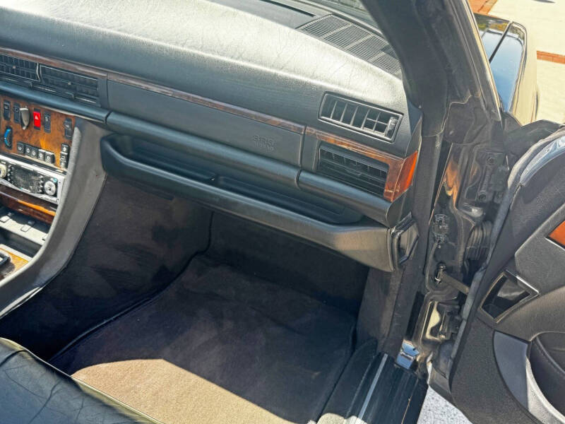 1991 Mercedes-Benz 560-Class 560 SEC