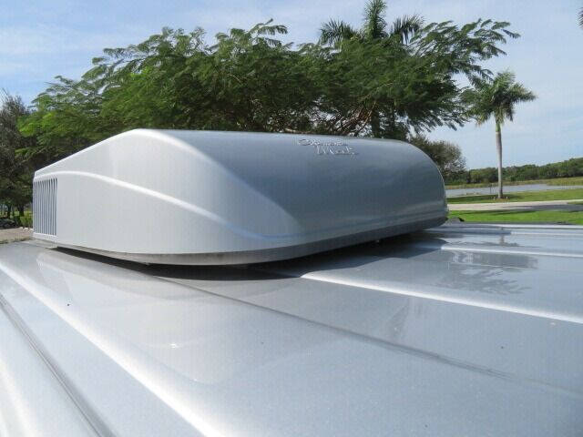 2017 GMC Savana 2500