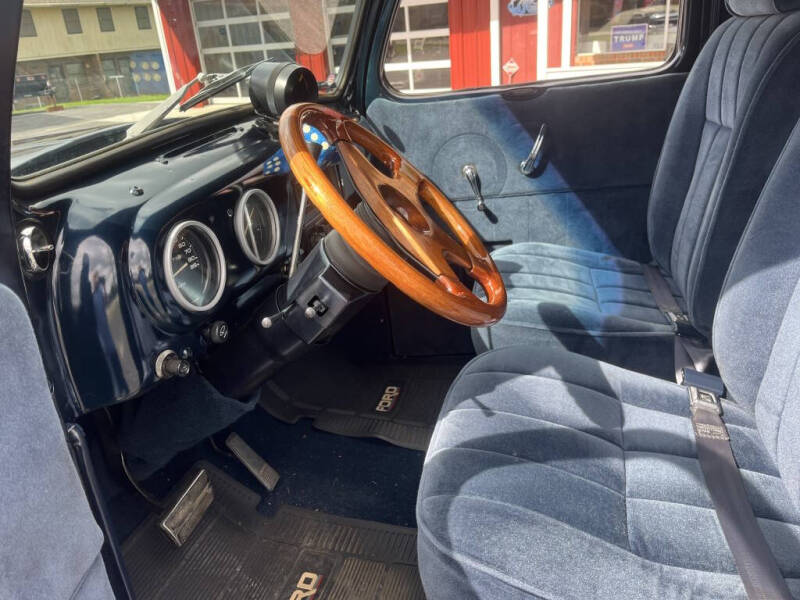 1951 Ford F-1
