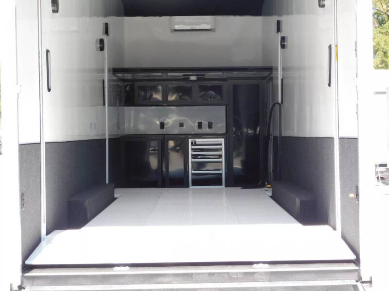 2025 United Trailers UAT 34' Aluminum Stacker Loade