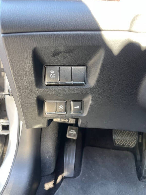 2015 Infiniti Q70 3.7