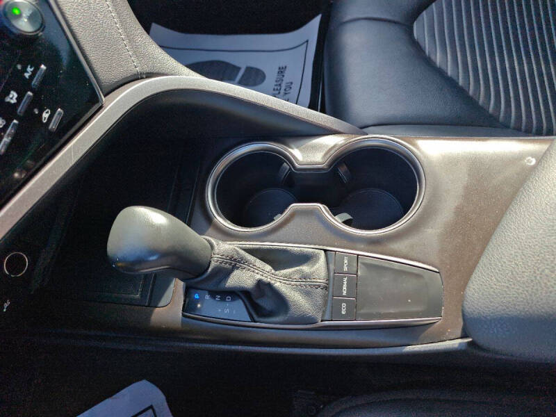 2023 Toyota Camry SE