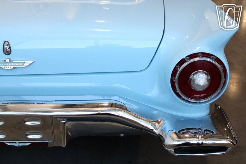 1957 Ford Thunderbird