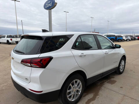 2022 Chevrolet Equinox LS