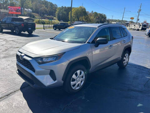 2020 Toyota RAV4 LE